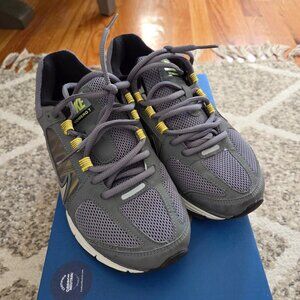 Nike Zoom Vomero 7 Grey/Yellow sz 6.5